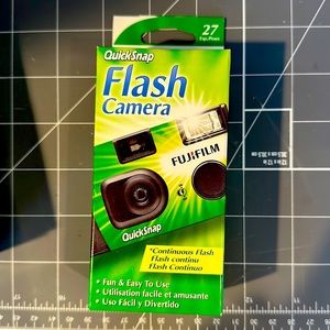 27exp quick snap flash camera